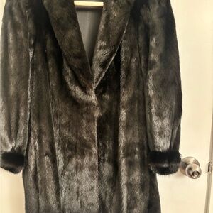 SAGA Mink Sz  S -M Genuine Black Mink Fur